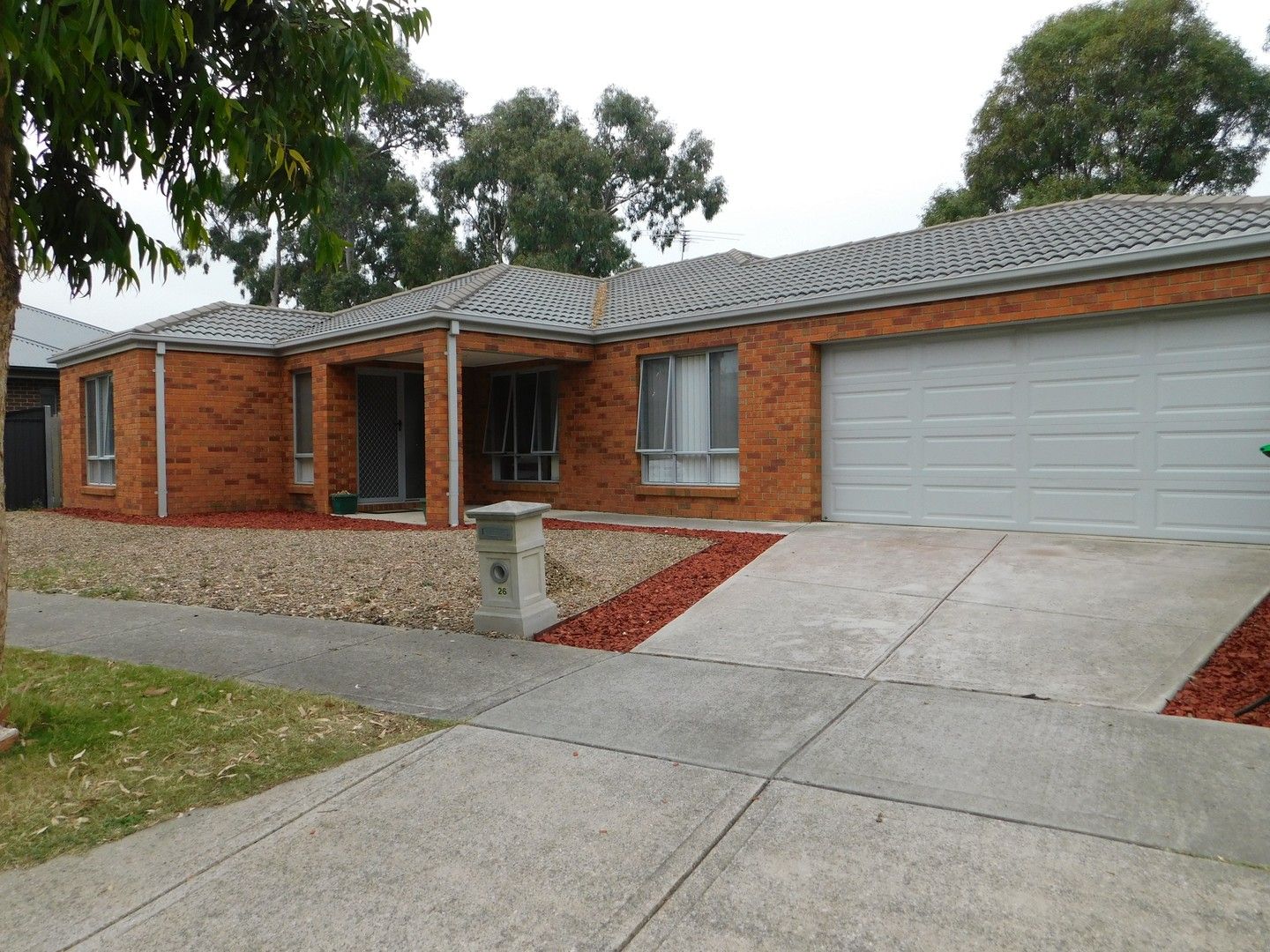 4 bedrooms House in 26 Harmony Drive SOUTH MORANG VIC, 3752