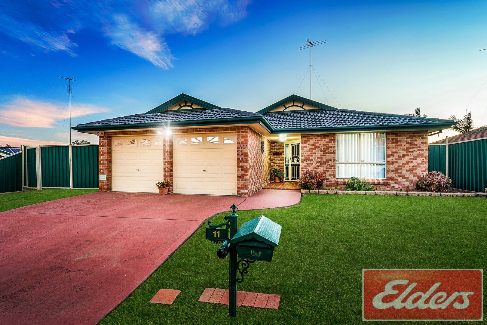 4 bedrooms House in 11 Middleton Avenue CRANEBROOK NSW, 2749