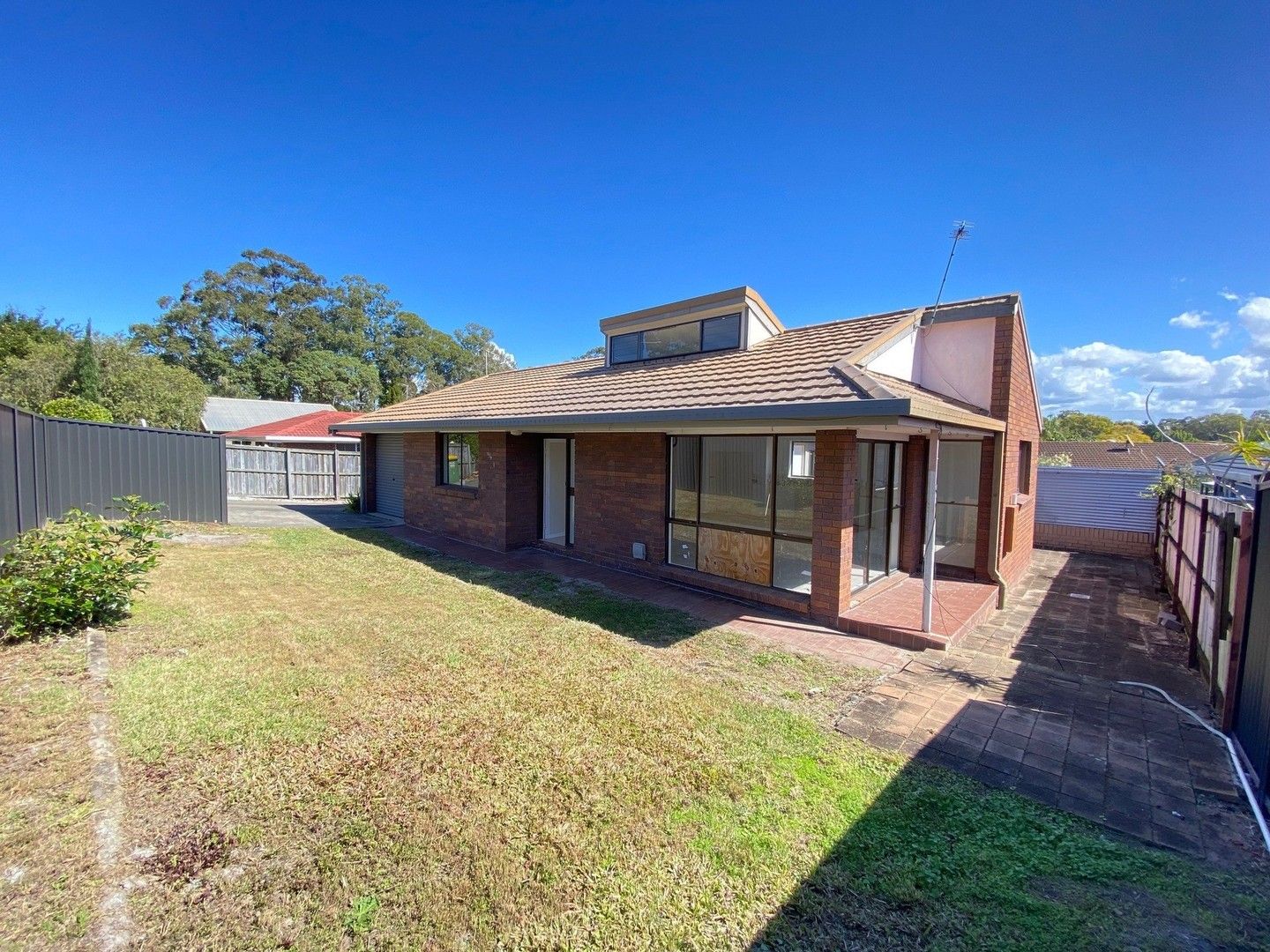 2 bedrooms Semi-Detached in 1/136 Oxley Drive PARADISE POINT QLD, 4216