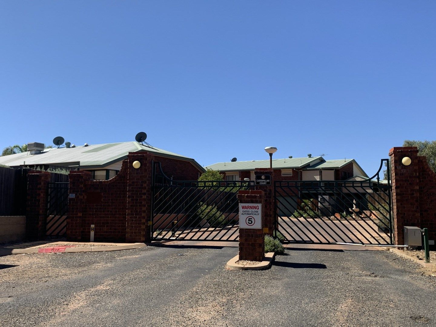 14/6 Caterpillar Court Desert Spring Property History Address