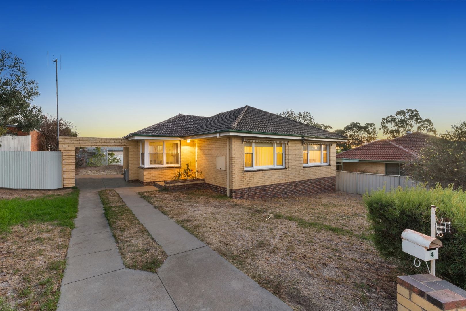 4 Solomon Street, East Bendigo Property History & Address Research