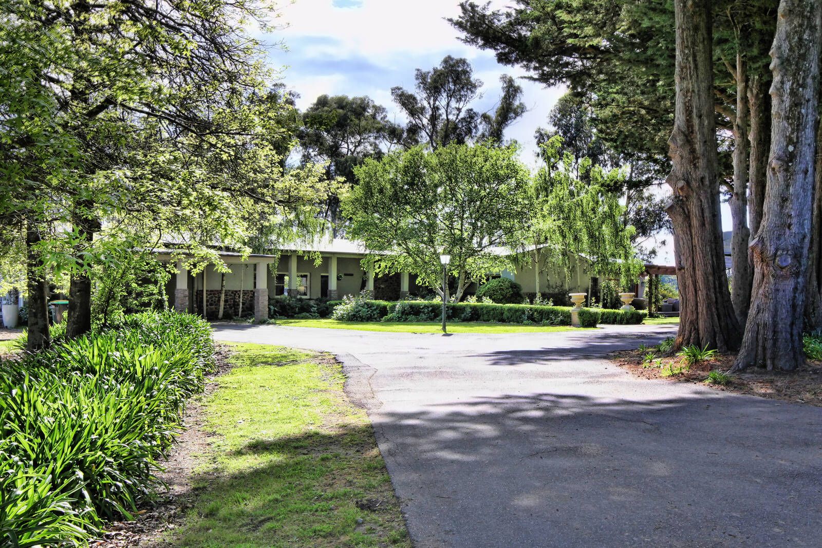 88 Mount Macedon Road, New Gisborne VIC 3438, Image 2