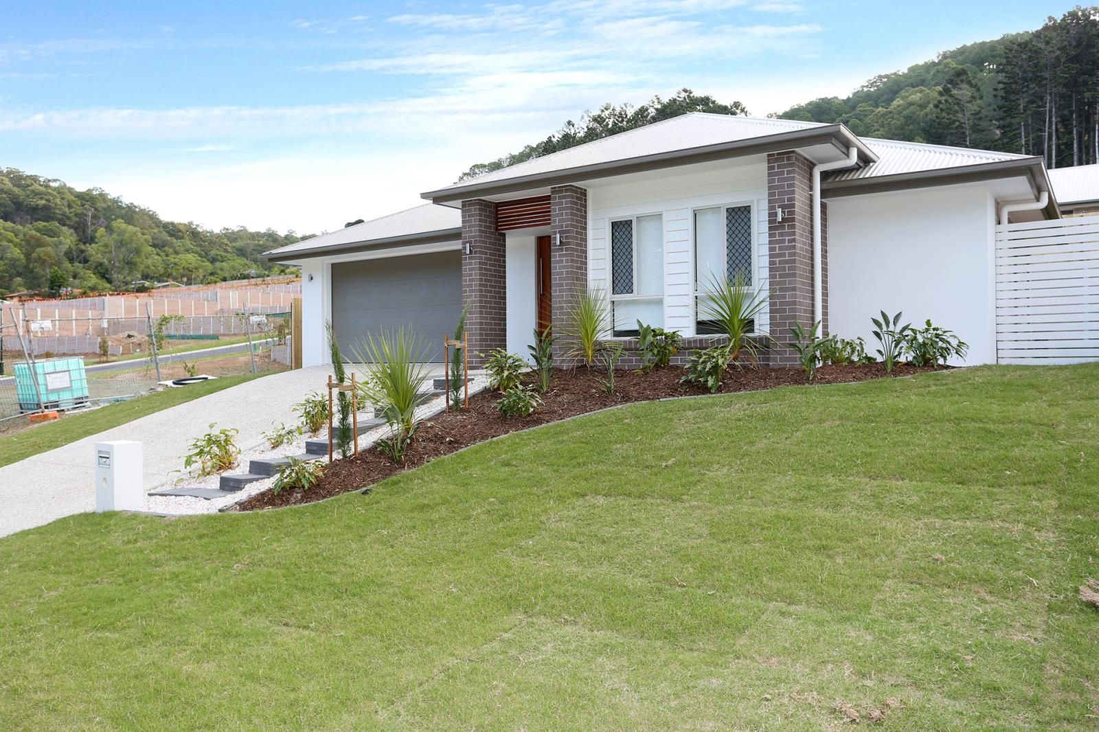 19 Hoop Pine Circuit, Maudsland QLD 4210, Image 0