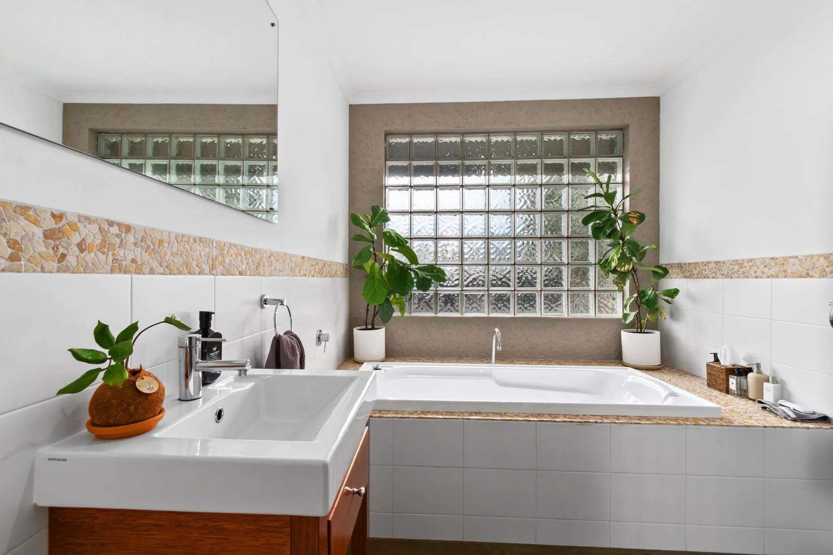 Additional image 20 of 8 Elm Court, Traralgon VIC 3844