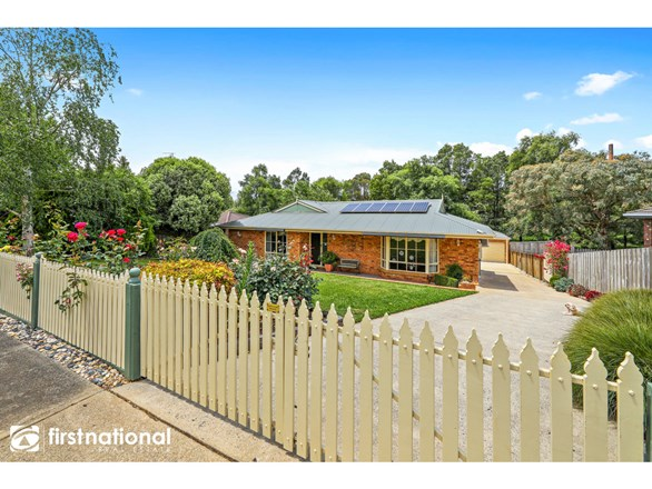 11 Hayes Drive, Warragul VIC 3820