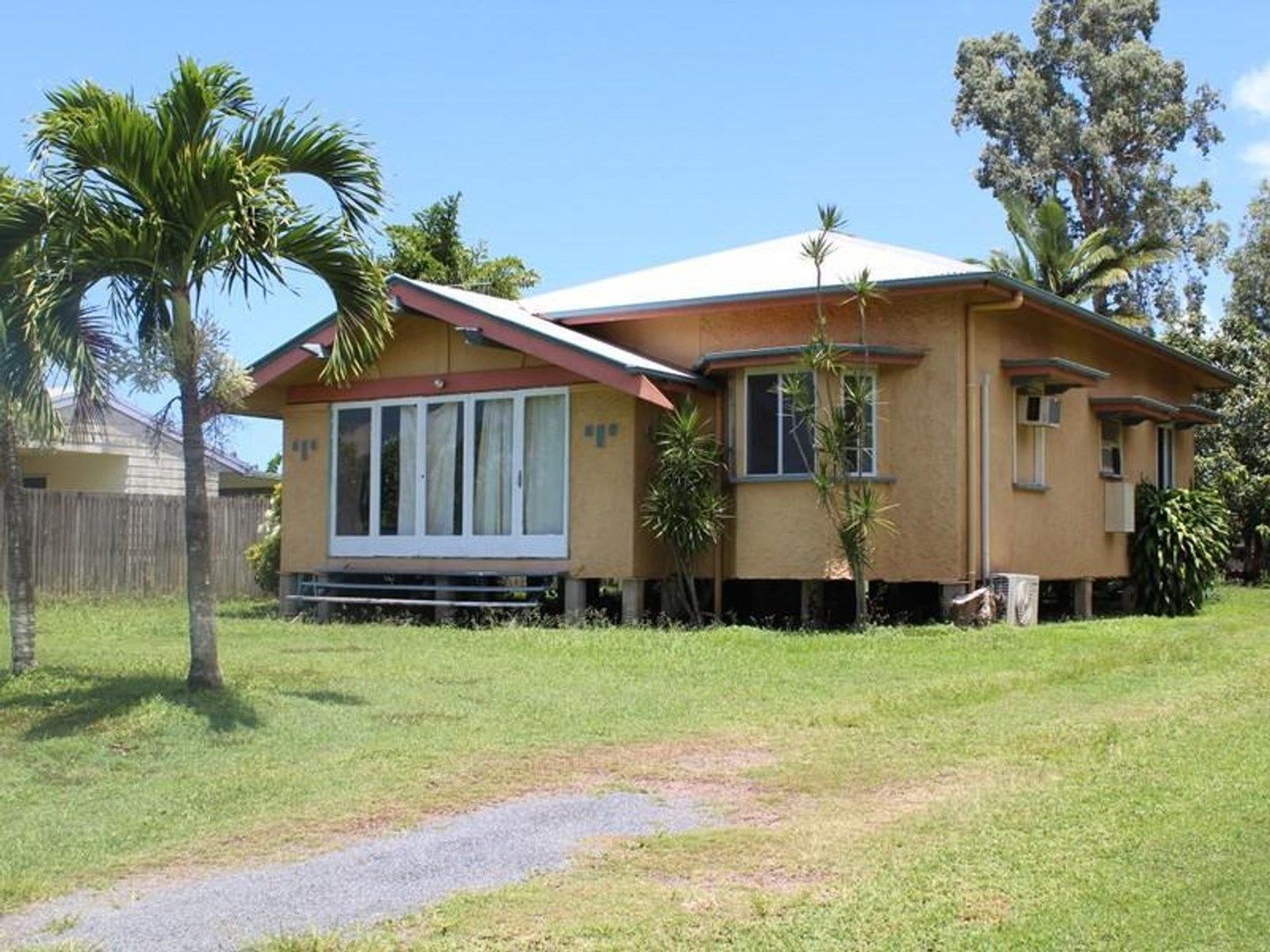 3 bedrooms House in 14 Manon Street ARMSTRONG BEACH QLD, 4737