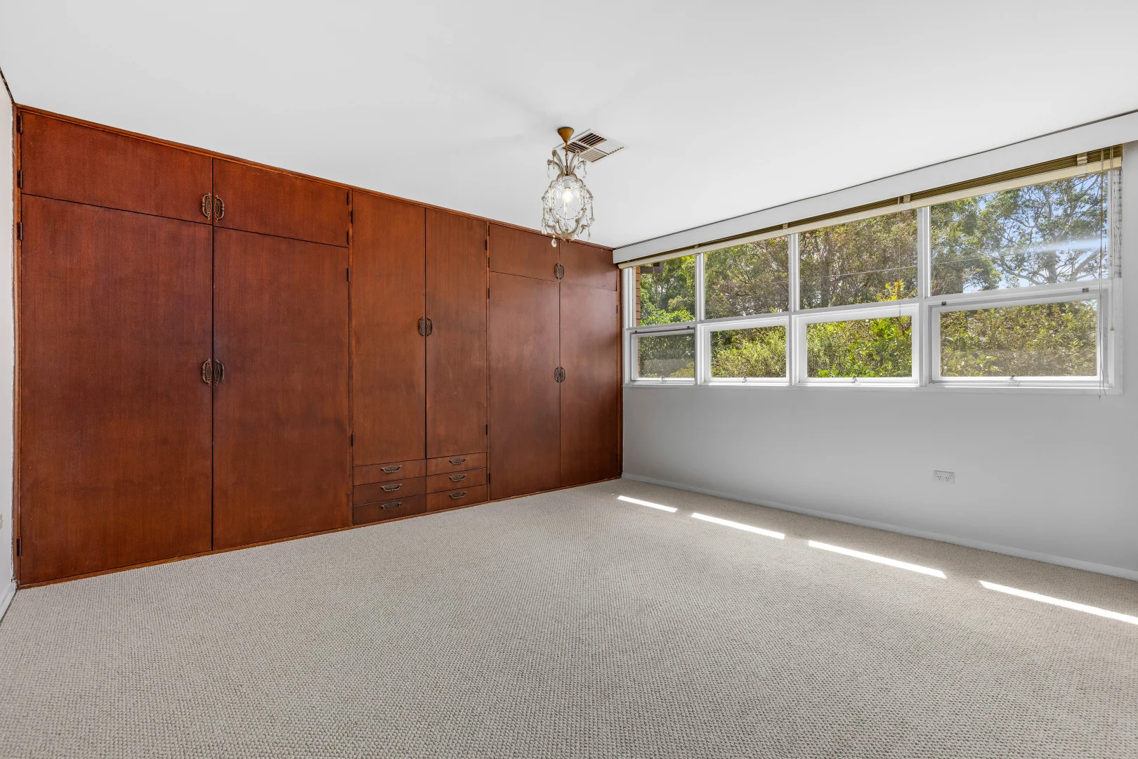 Additional image 6 of 95 Woodlands Avenue, Lugarno NSW 2210