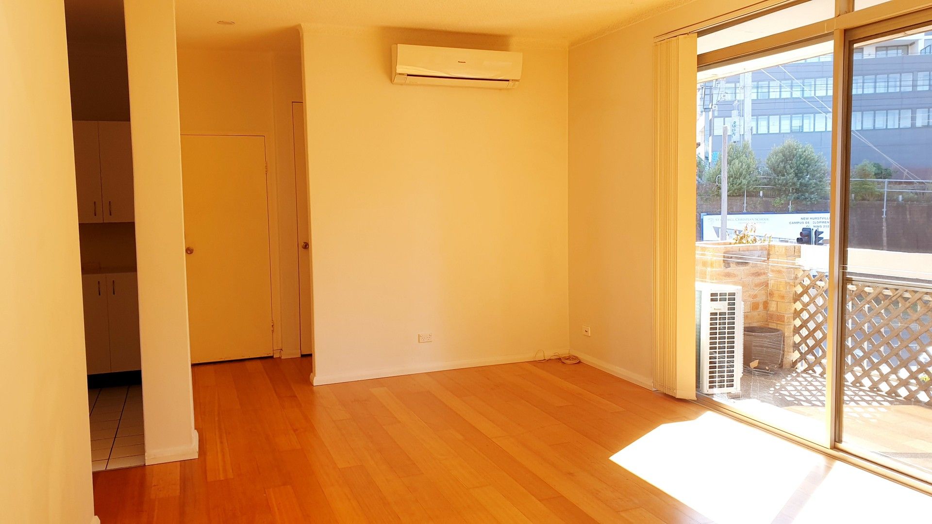 3 bedrooms Apartment / Unit / Flat in 516 Railway Parade HURSTVILLE NSW, 2220