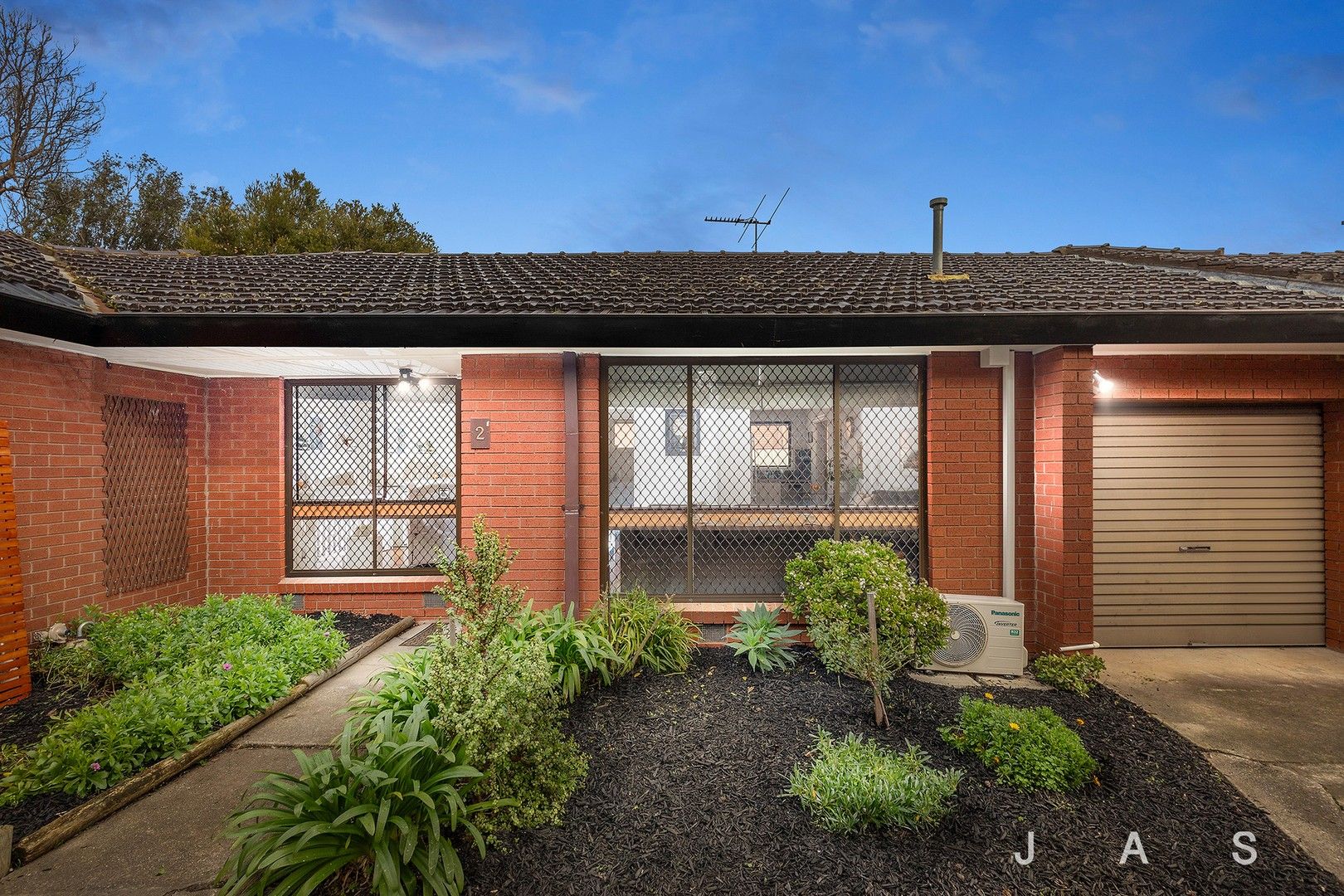 2/27 Vernon Street, South Kingsville VIC 3015, Image 0