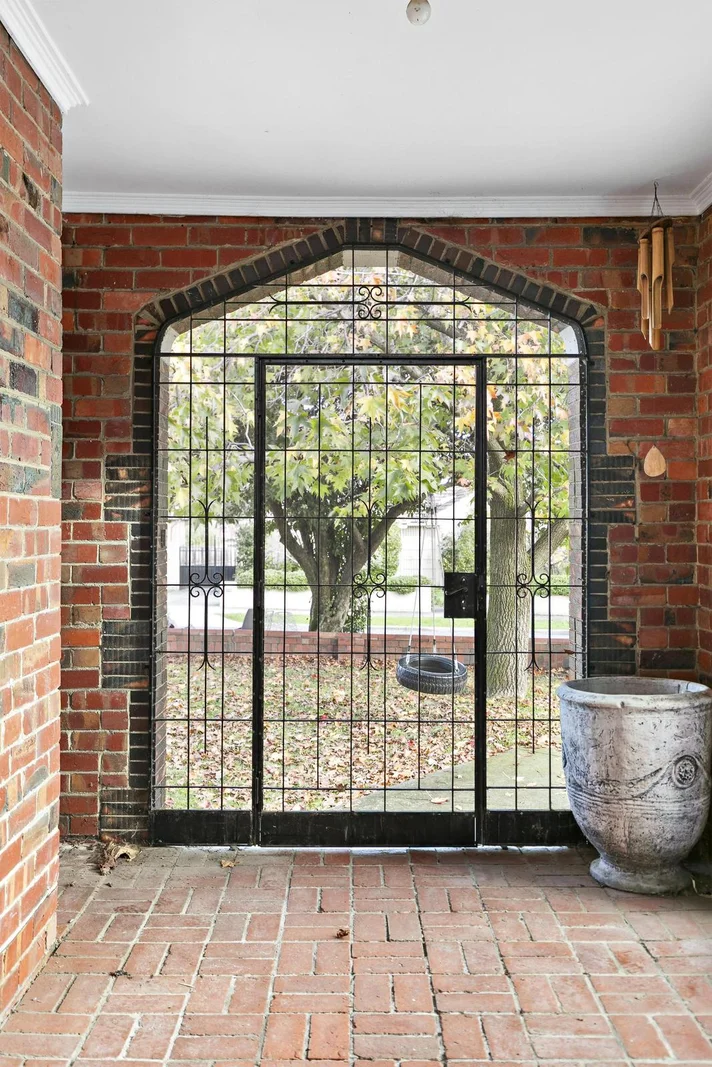 Image 12