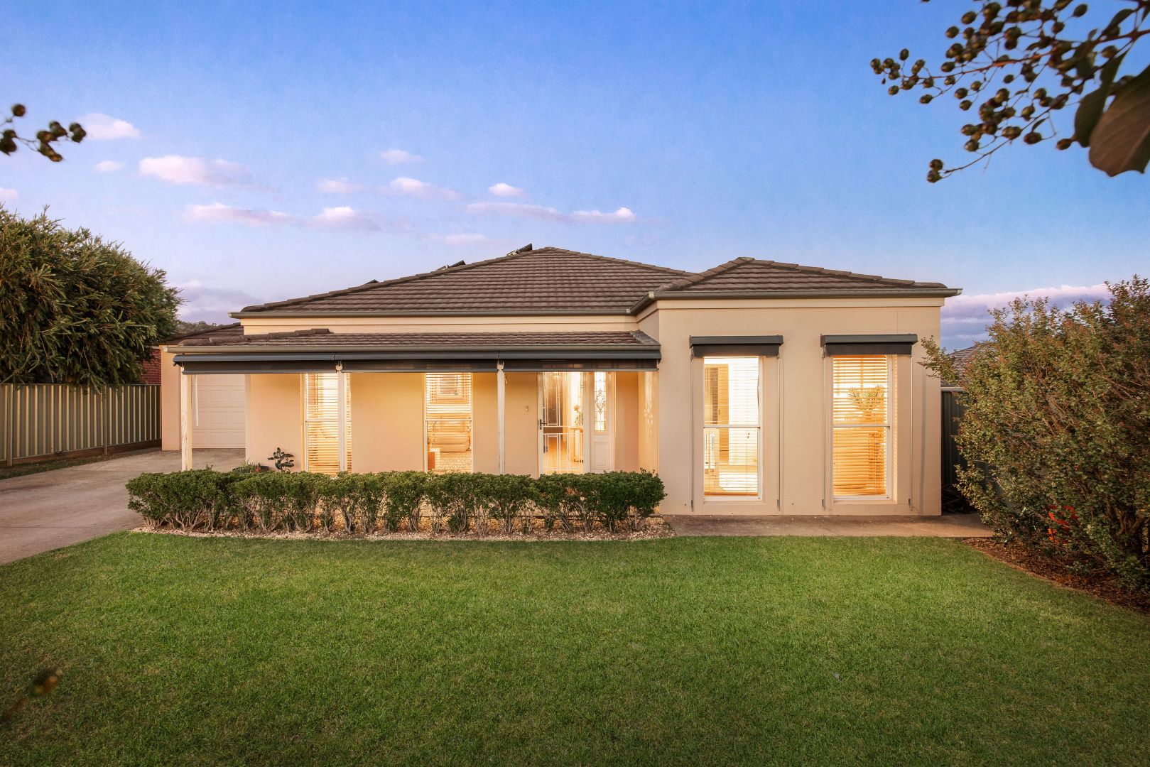 8 Clem Drive, Glenroy NSW 2640