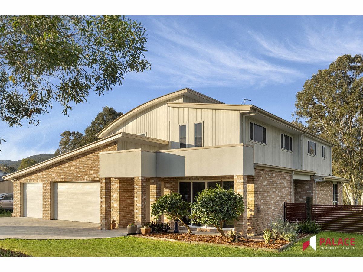 4 bedrooms House in 28 Lintrose Terrace KARALEE QLD, 4306