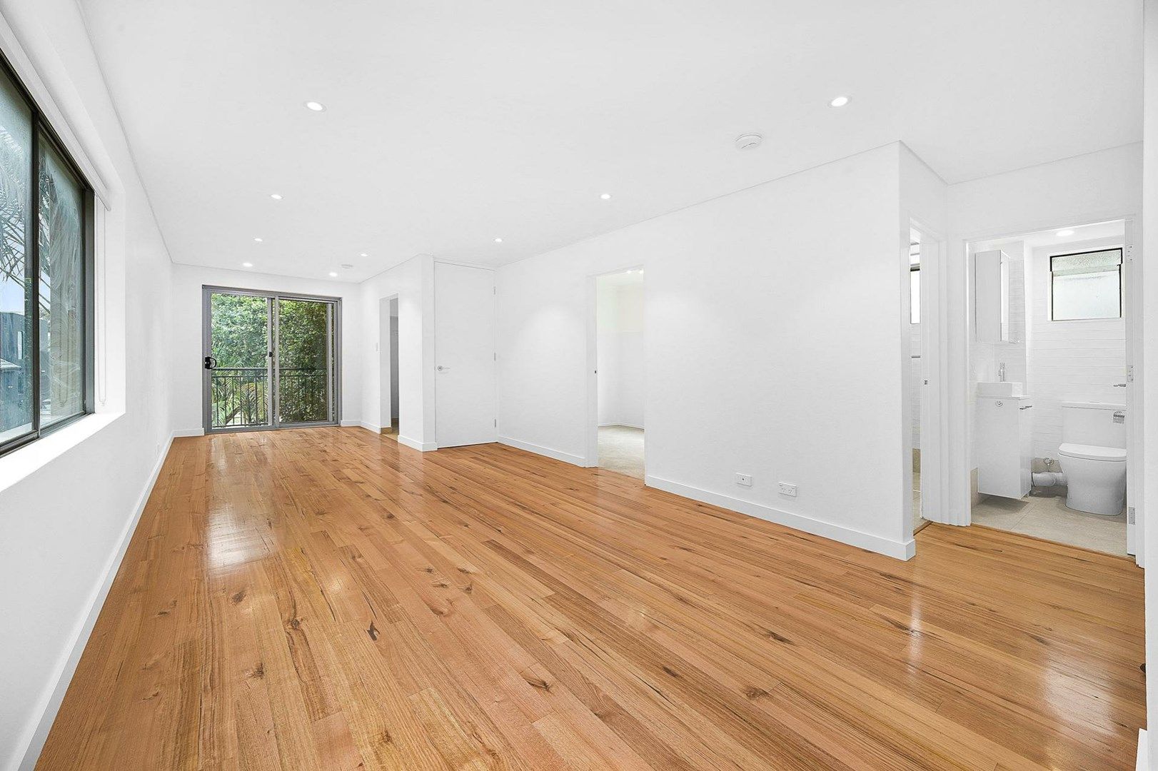 2 bedrooms Apartment / Unit / Flat in 3/76 Beach Road BONDI BEACH NSW, 2026