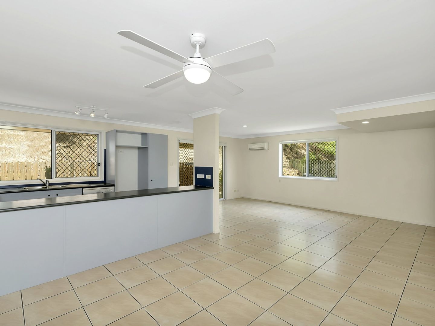 88/1 Coelia Court, Carrara QLD 4211, Image 2