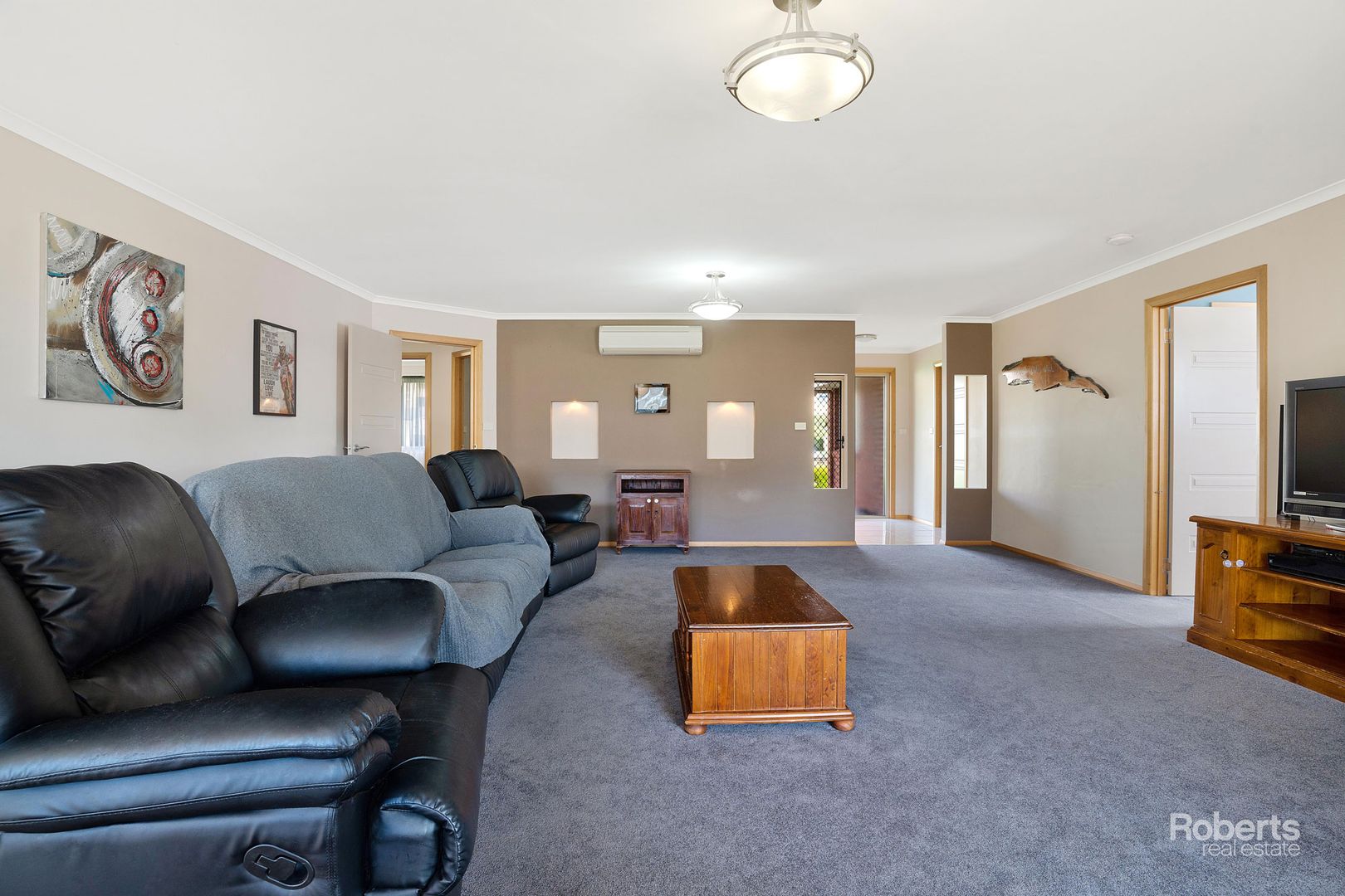 27 Hales Street, Penguin TAS 7316, Image 2