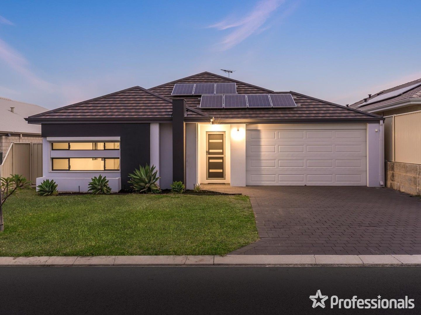 4 bedrooms House in 23A Battrass Loop BALDIVIS WA, 6171