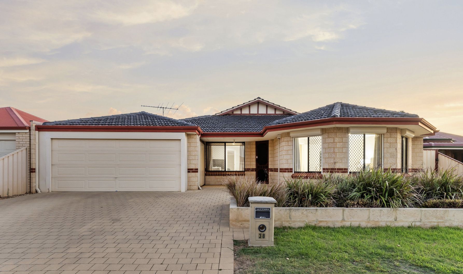 38 Plane Tree Green, Forrestfield WA 6058, Image 0