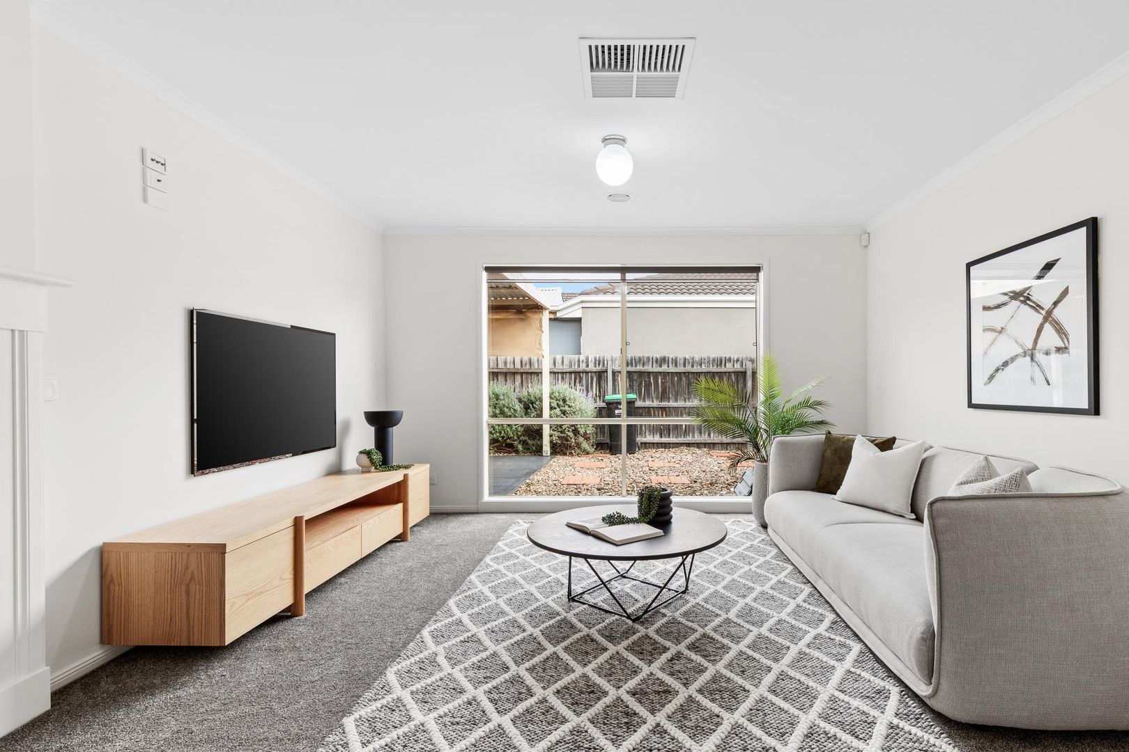 14 Ozzimo Drive, Hillside VIC 3037, Image 2