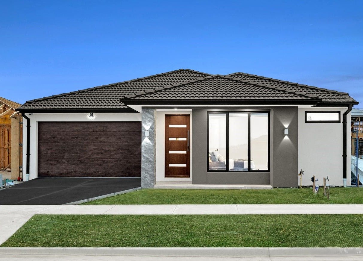 4 bedrooms House in 17 Amadeus Street CLYDE VIC, 3978