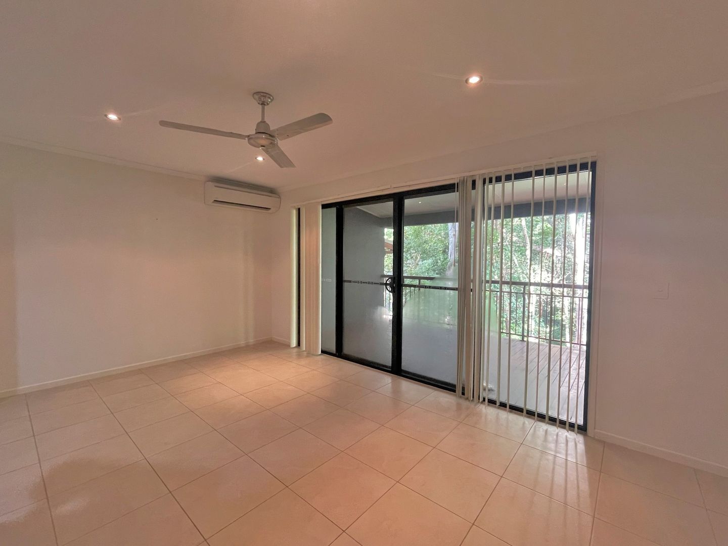 2/35 Seaview Drive, Airlie Beach QLD 4802 Apartment For Rent Domain