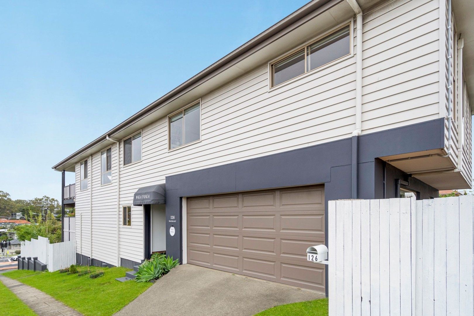 3 bedrooms House in 126 Waverley Road CAMP HILL QLD, 4152