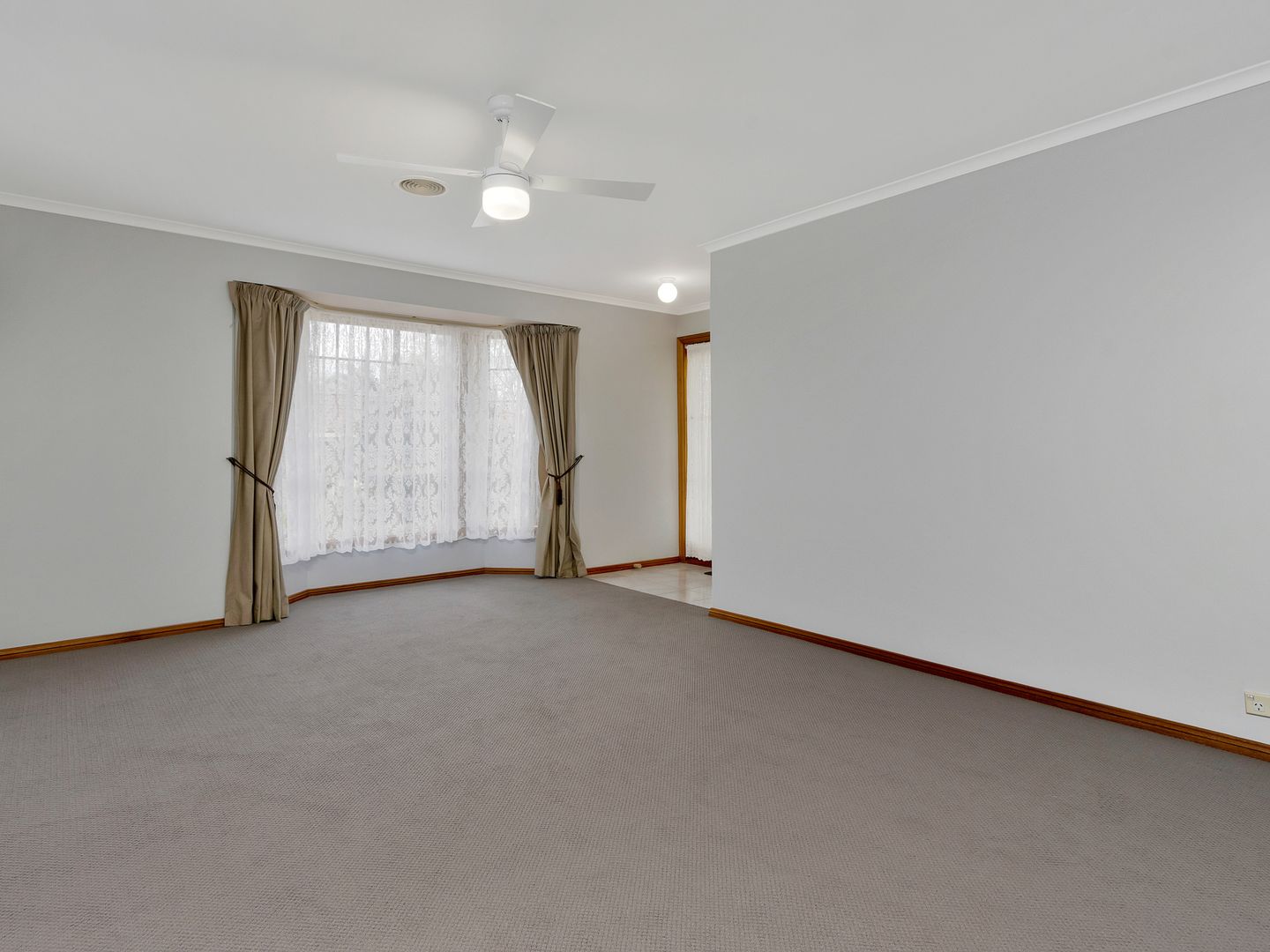 3/23 Edward Street, Willaston SA 5118, Image 2