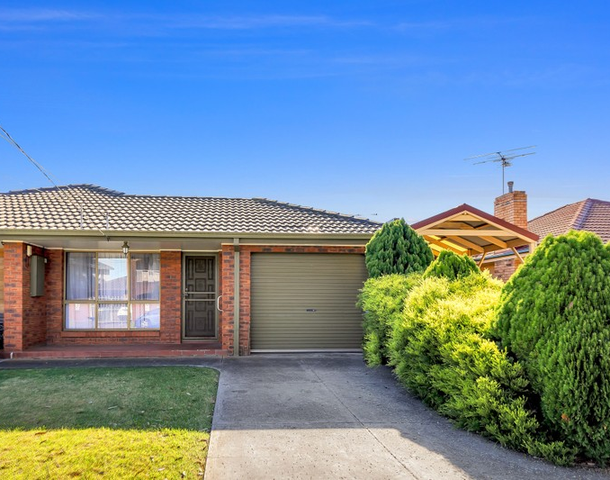 1/8 First Avenue, Hoppers Crossing VIC 3029