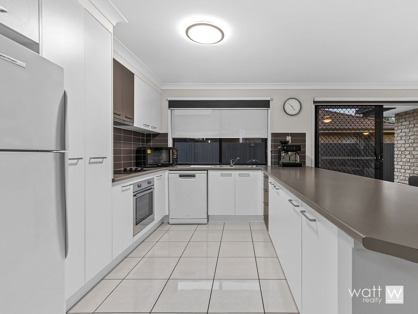 6 Petrie Crescent, Aspley QLD 4034, Image 2