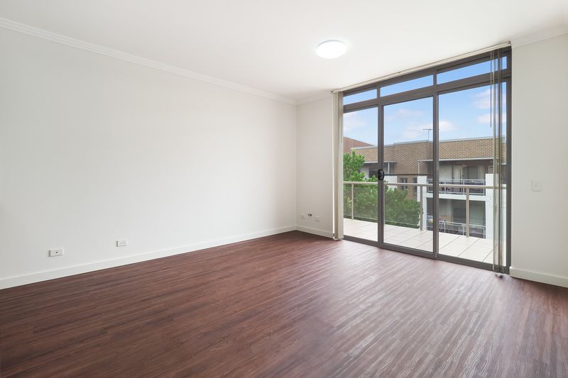 2 bedrooms Apartment / Unit / Flat in 8/1-3 Howard Ave NORTHMEAD NSW, 2152