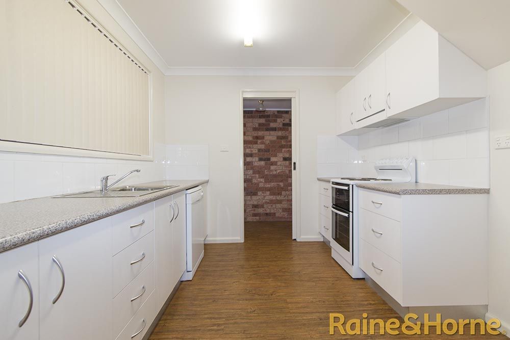 4/7 Forrest Crescent, Dubbo NSW 2830, Image 2