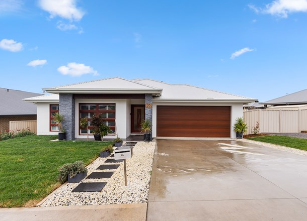 35 Kidd Circuit, Goulburn NSW 2580