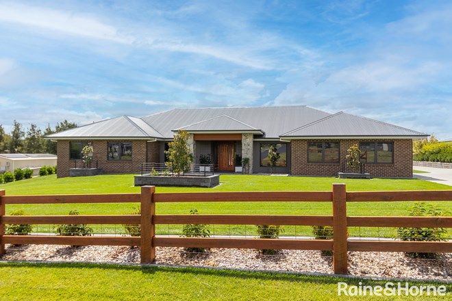 Picture of 18 Ridgeview Close, WHITE ROCK NSW 2795