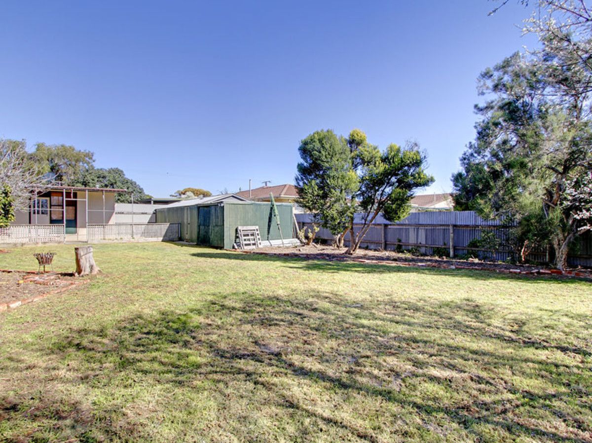 89 Benny Avenue, Port Noarlunga SA 5167, Image 2