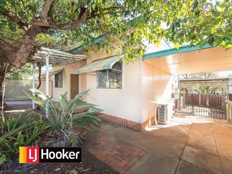 2/111 Robert Street, Tamworth NSW 2340, Image 0