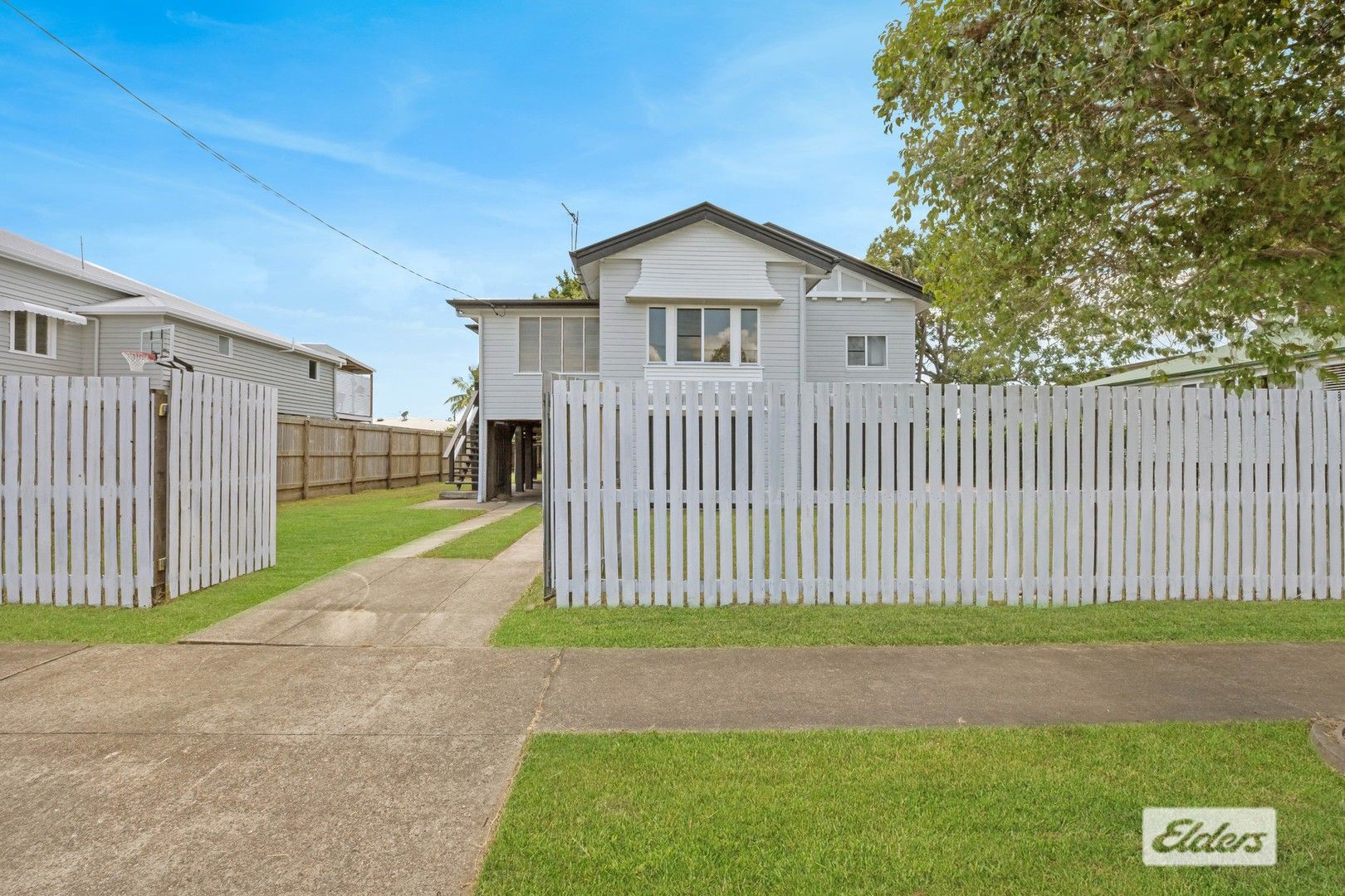 4 bedrooms House in 9 Symons Street SOUTH MACKAY QLD, 4740