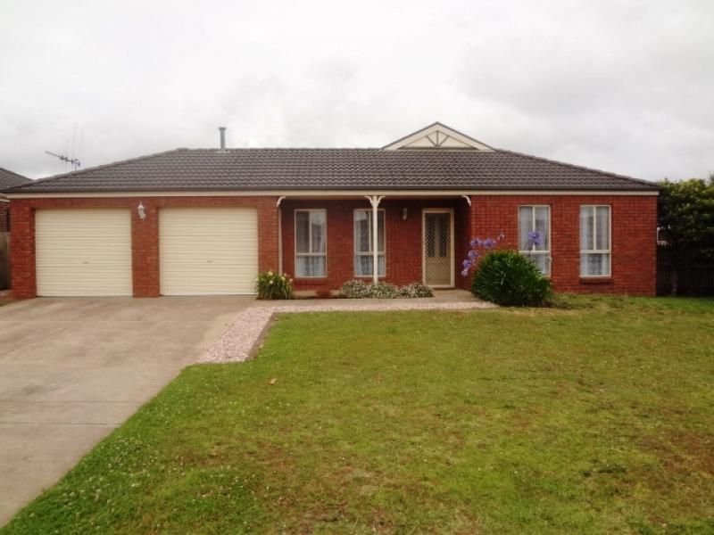 16 Nina Street Warrnambool Vic 3280 House For Rent 420 Domain