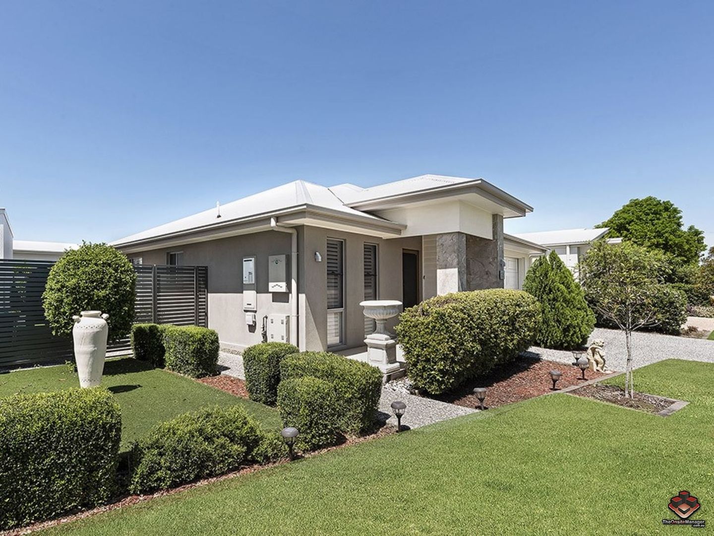 Hope Island QLD 4212 3 beds townhouse for Sale, Single level home