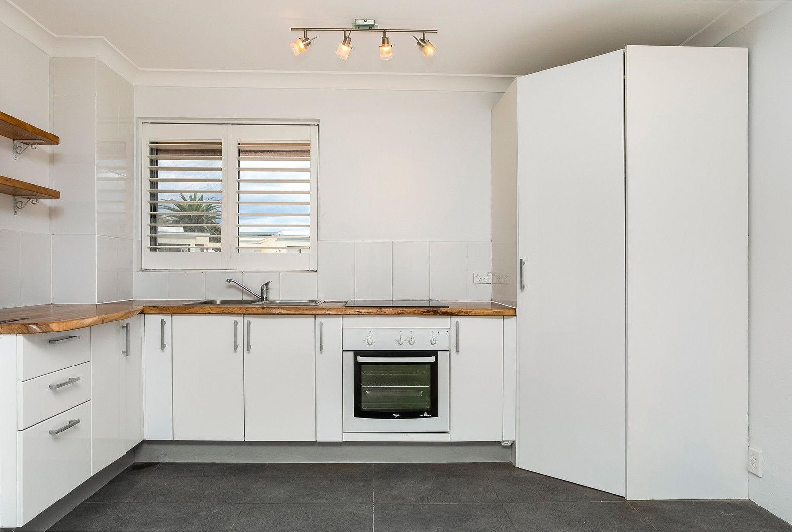 1 bedrooms Apartment / Unit / Flat in 8/13 Darley Street MONA VALE NSW, 2103