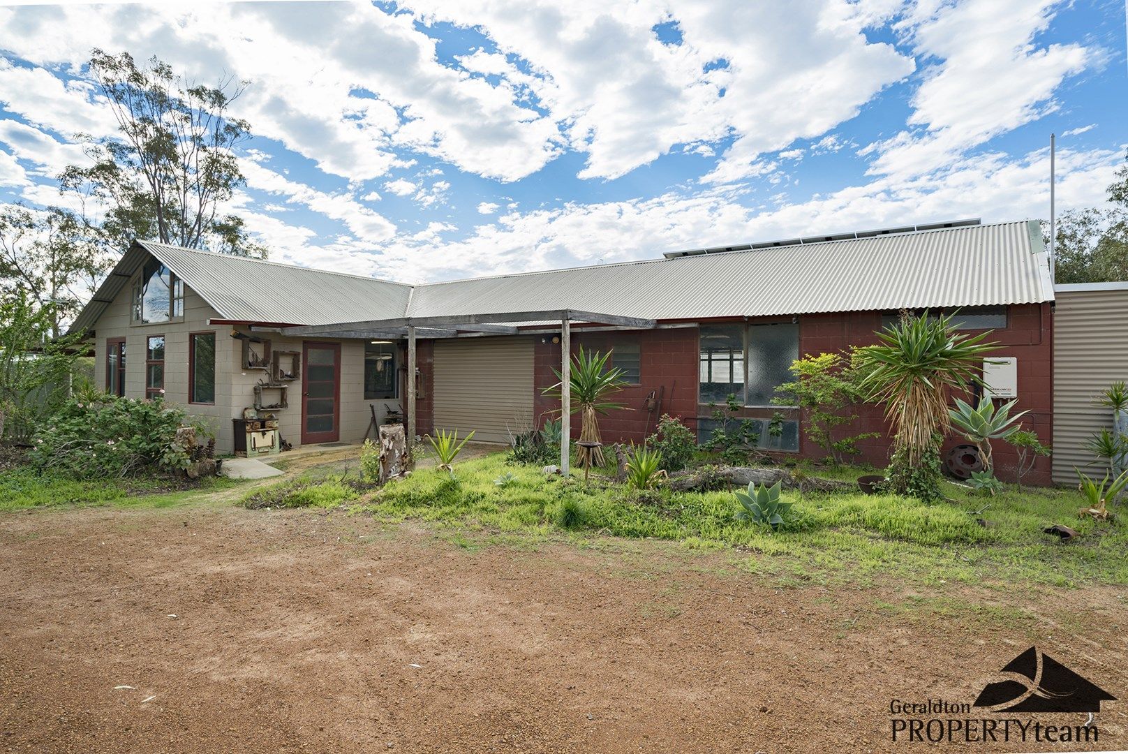 4 Ridgeway Close, Moresby WA 6530, Image 1