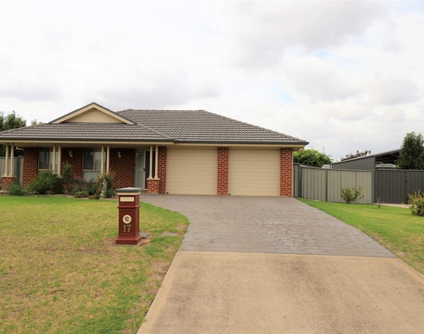 17 Mary Angove Crescent, Cootamundra NSW 2590