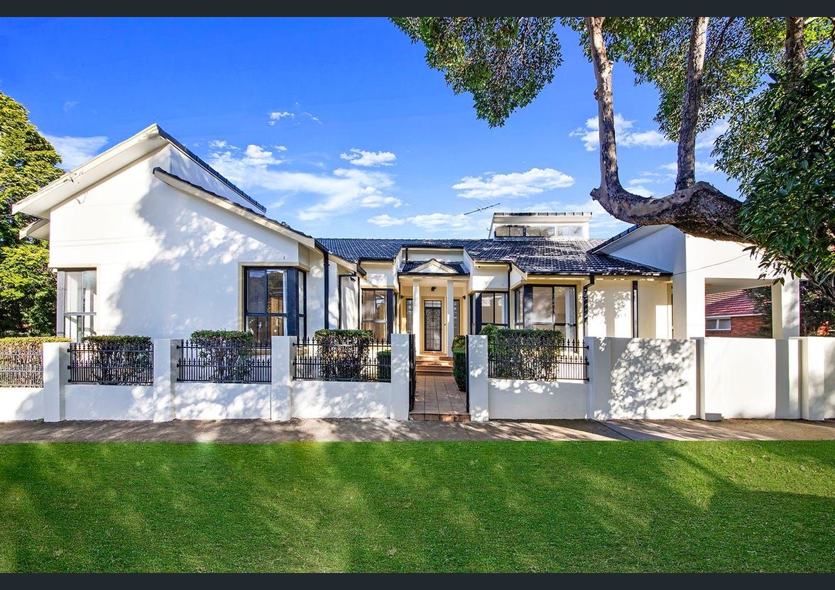 4 bedrooms House in 180 Shaftsbury Road EASTWOOD NSW, 2122