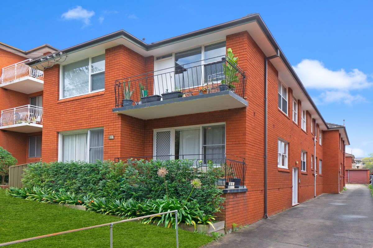 9/18 Orpington Street, Ashfield NSW 2131, Image 2