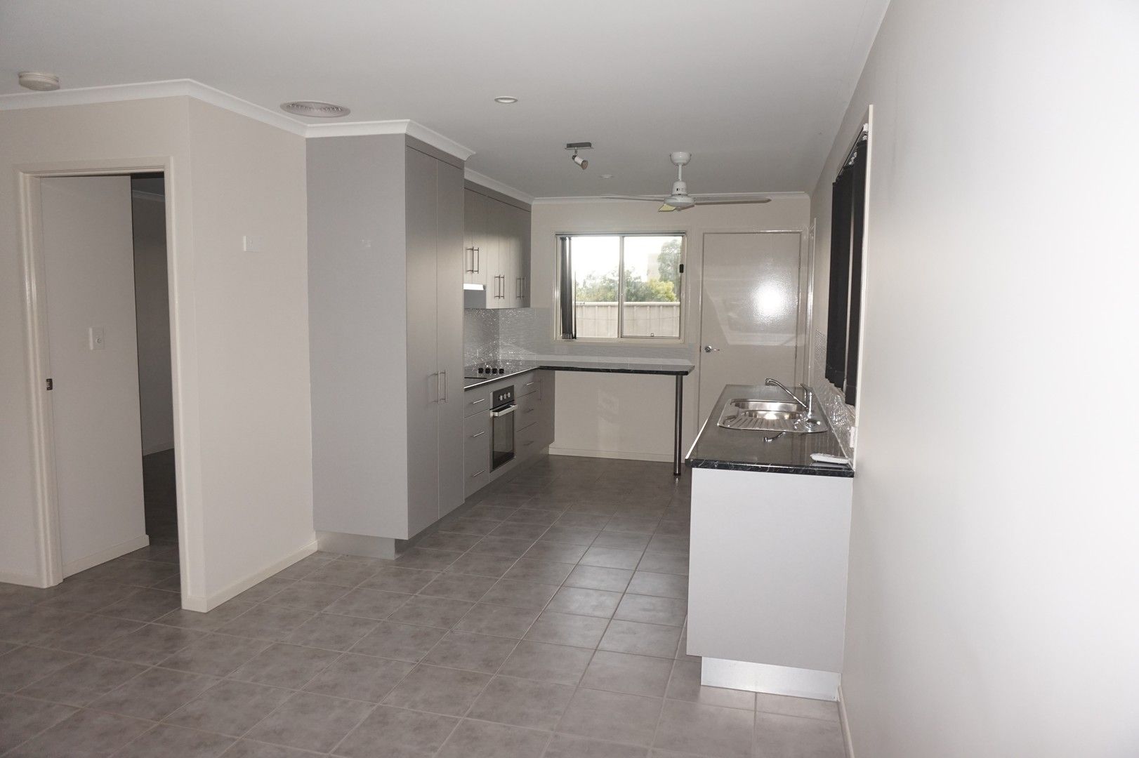 Cooloola Cove QLD 4580 1 bed apartment for Rent, 320 per week