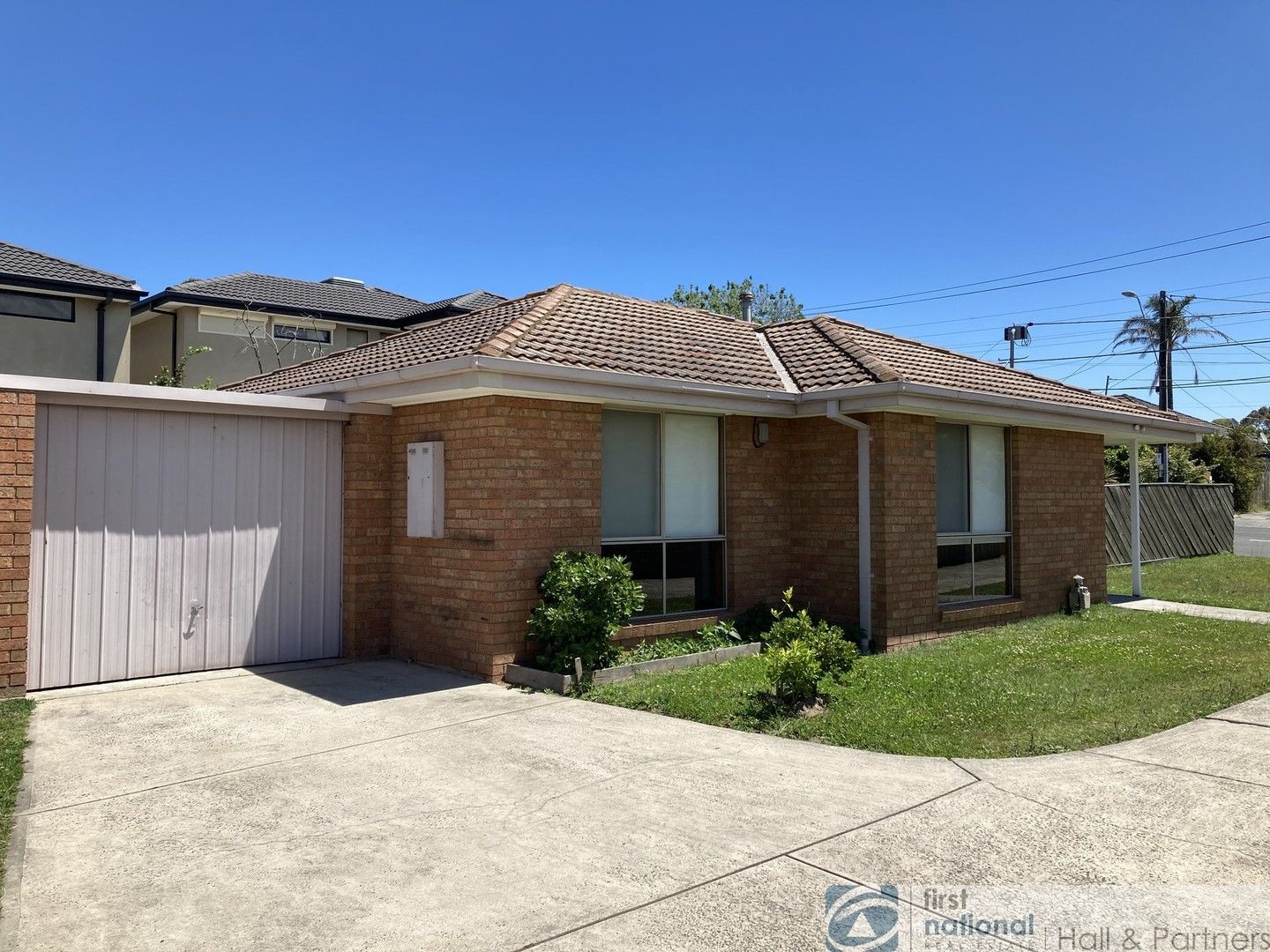 2 bedrooms Apartment / Unit / Flat in 1/10 Jones Road DANDENONG VIC, 3175