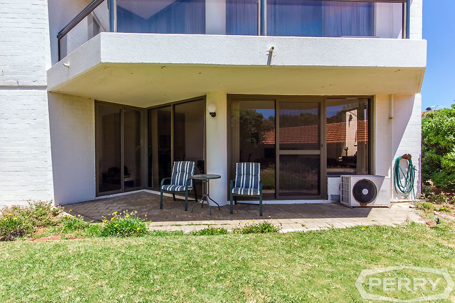 1/6A Valley Road, Halls Head WA 6210, Image 2