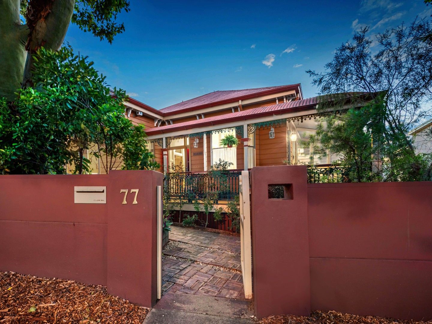 77 Hampstead Road, Highgate Hill QLD 4101, Image 1