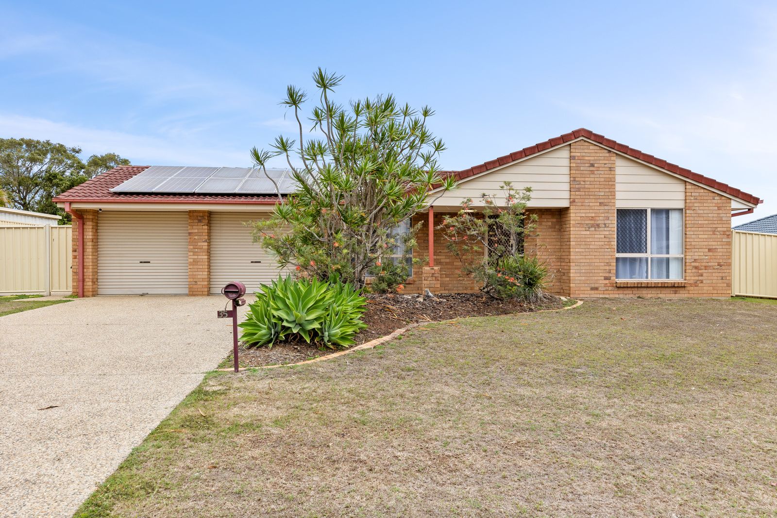 35 Jacana Crescent, Flinders View QLD 4305, Image 2