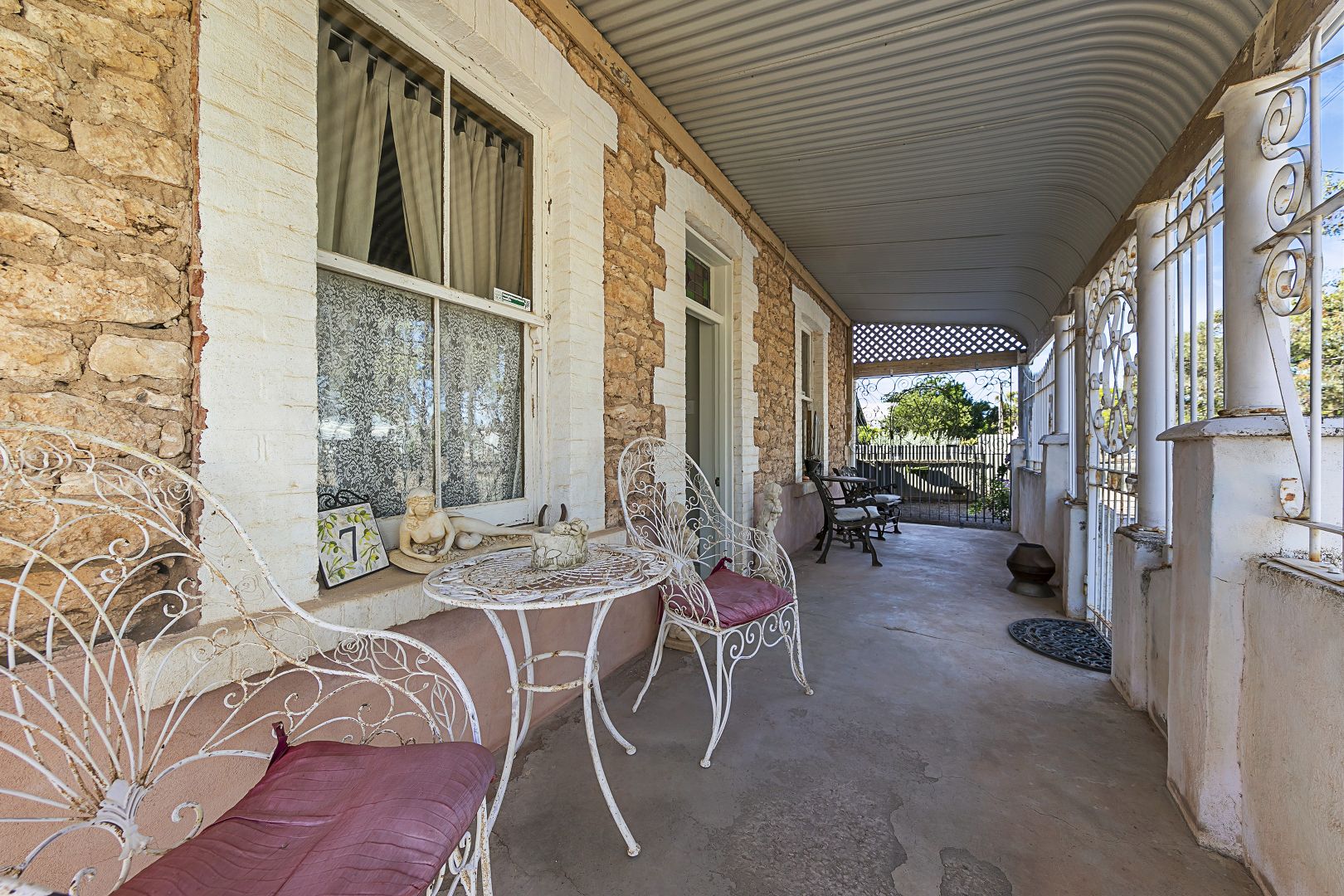 7 High Street, Gladstone SA 5473, Image 2