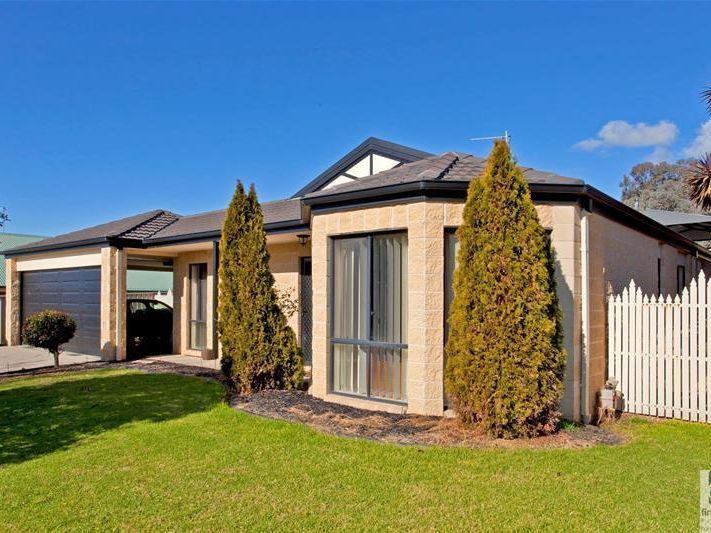 11 Firestone Way Wodonga Vic 3690 House For Rent 385 00 Domain