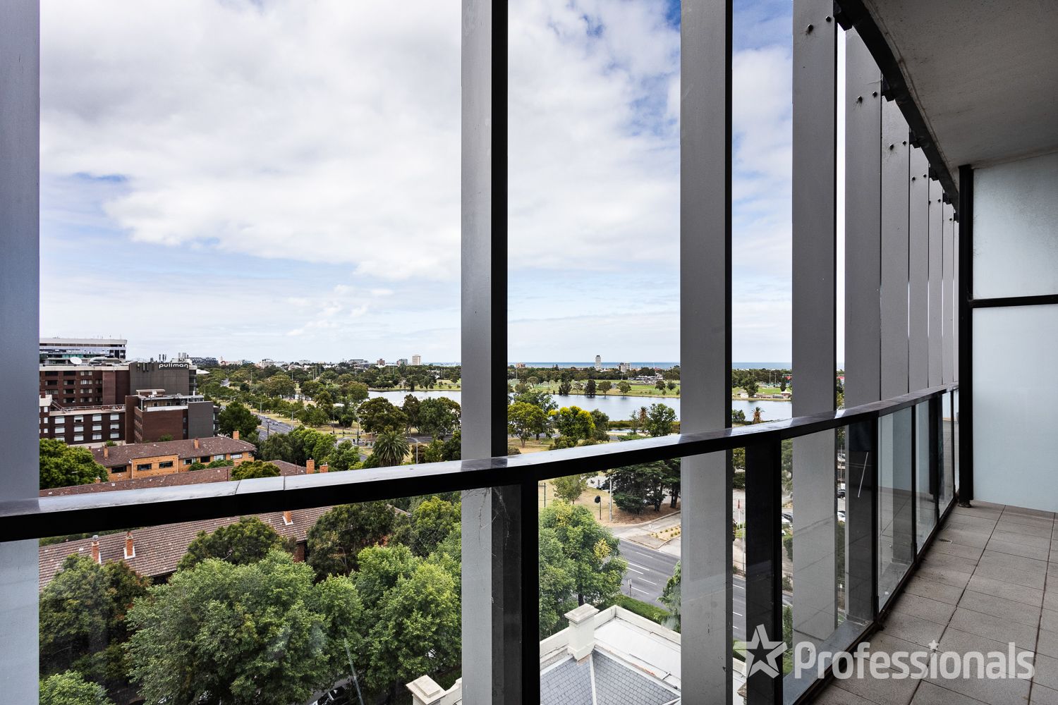 915/55 Queens Road, Melbourne VIC 3004, Image 0